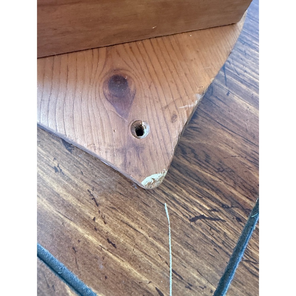 Vintage Cottage core Heart Wall Shelf for Trinkets - Picture 6 of 10